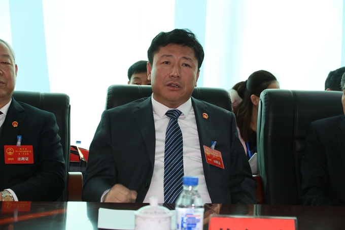 薛智金,于洪友,纪纲参加代表团分组审议政府工作报告等报告