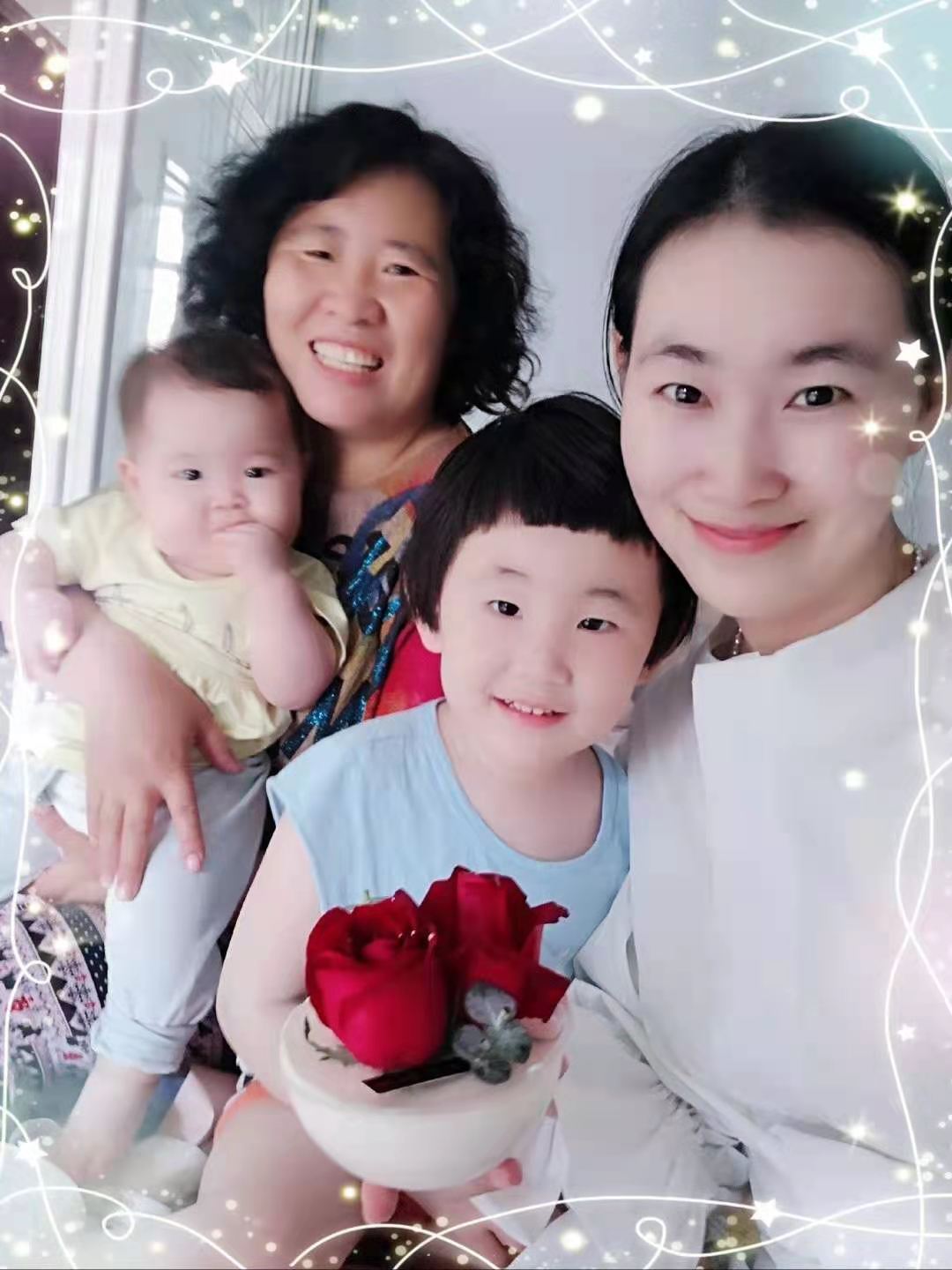 苦中有乐，生活虽苦，但也芬芳如歌。还是那句话，我骄傲我是一名军嫂。